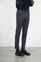 Milano pantalon chino homme en gabardine stretch extra slim fit ①

