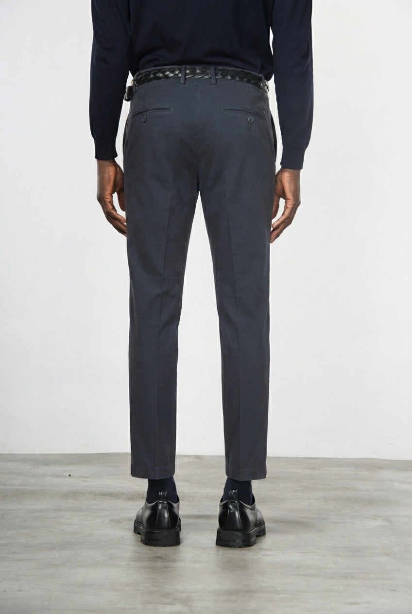 Milano pantalon chino homme en gabardine stretch extra slim fit ①
