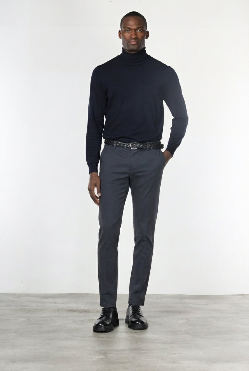 Milano pantalon chino homme en gabardine stretch extra slim fit ①
