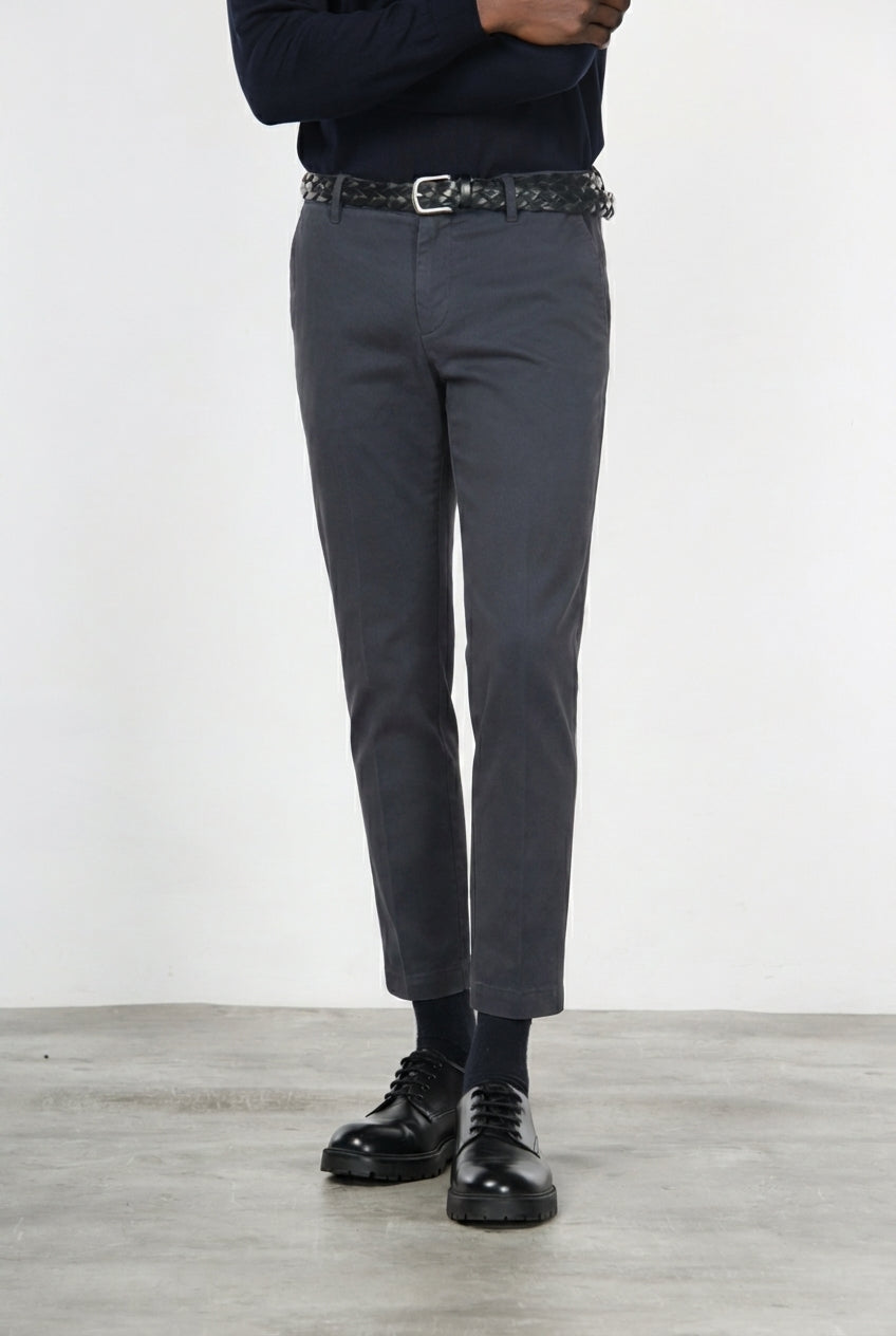 Milano pantalon chino homme en gabardine stretch extra slim fit ①
