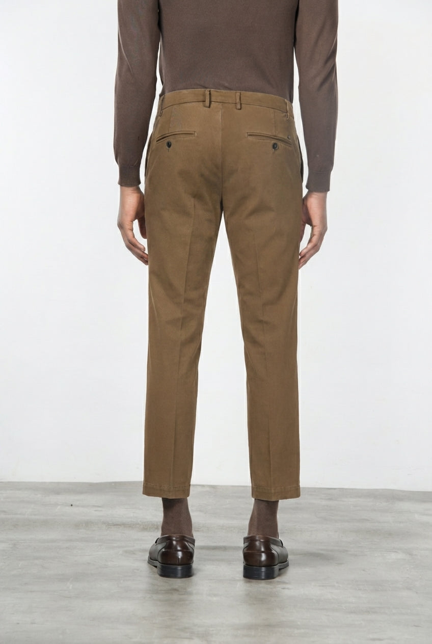 Milano Chinohose Herren in Stretch-Gabardine, Extra Slim Fit ①