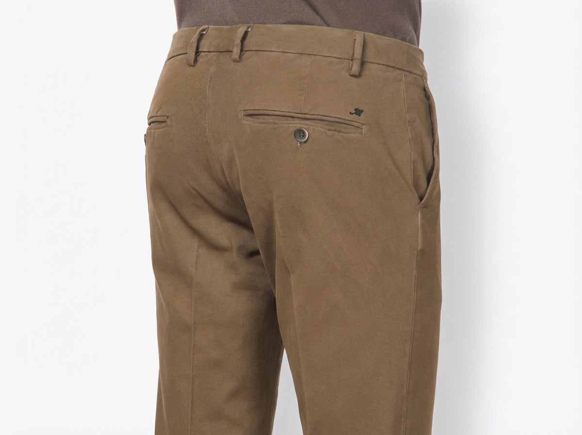 Milano Chinohose Herren in Stretch-Gabardine, Extra Slim Fit ①