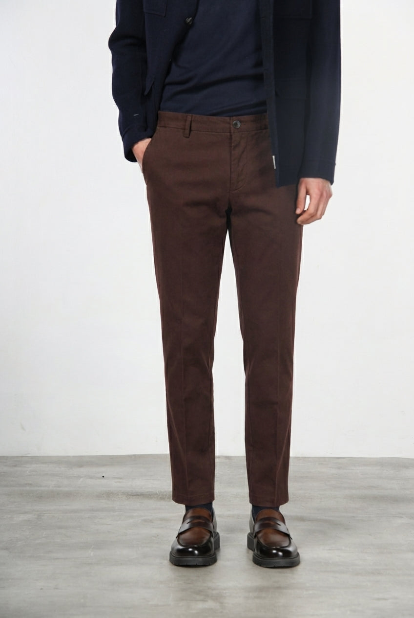 Milano Chinohose Herren in Stretch-Gabardine, Extra Slim Fit ①