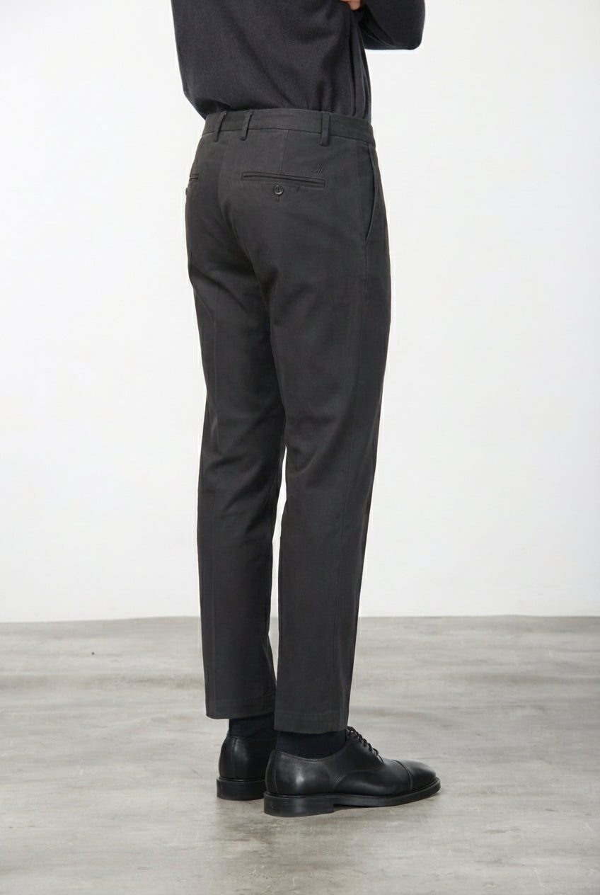 Milano pantalone chino uomo in gabardina stretch extra slim fit ①
