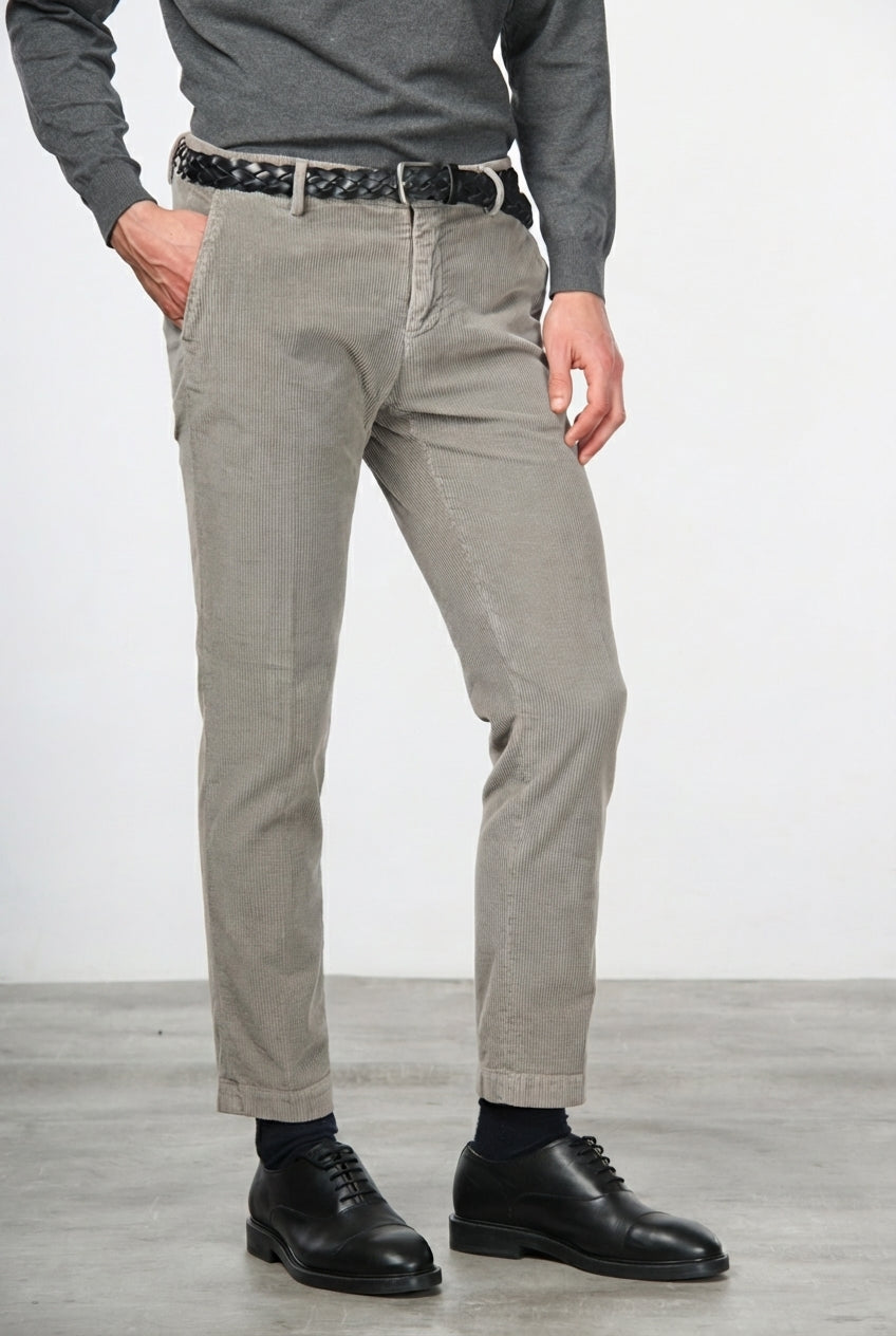 Milano men’s chino pants in 500-wale corduroy, extra slim fit ①