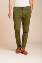 Osaka Herren Chinohose aus feiner Baumwoll- und Lyocell-Trikotgewebe carrot fit