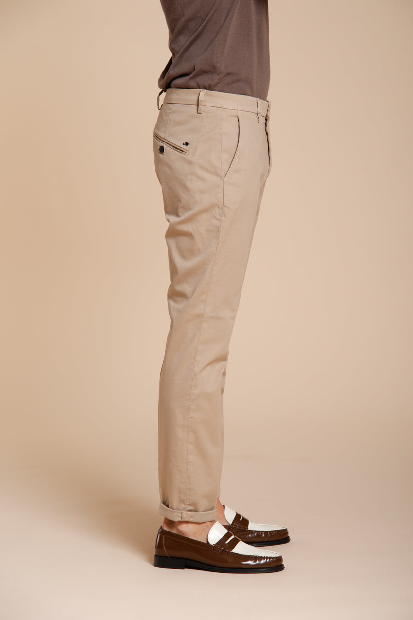 Osaka men's chino pants in fine tricotina of cotton and lyocell carrot fit
