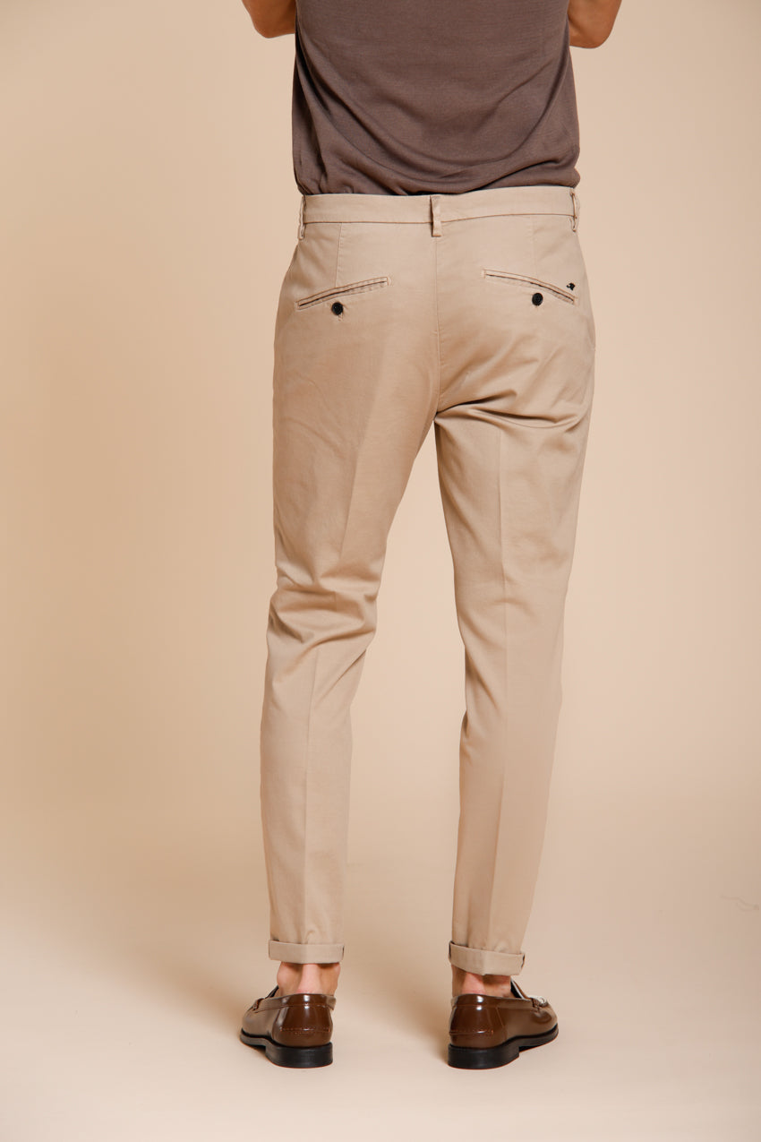 Osaka men's chino pants in fine tricotina of cotton and lyocell carrot fit