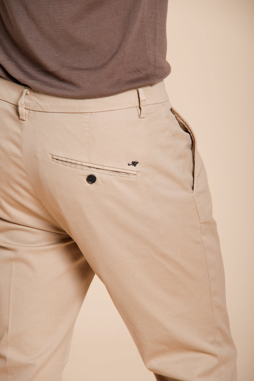 Osaka men's chino pants in fine tricotina of cotton and lyocell carrot fit