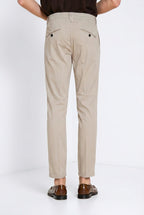Osaka 1 Pinces pantalon chino homme en satin de coton et soie carrot fit ①