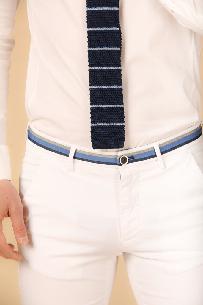 Image 4 de pantalon chino homme modèle Torino Summer en blanc, coupe slim de Mason's