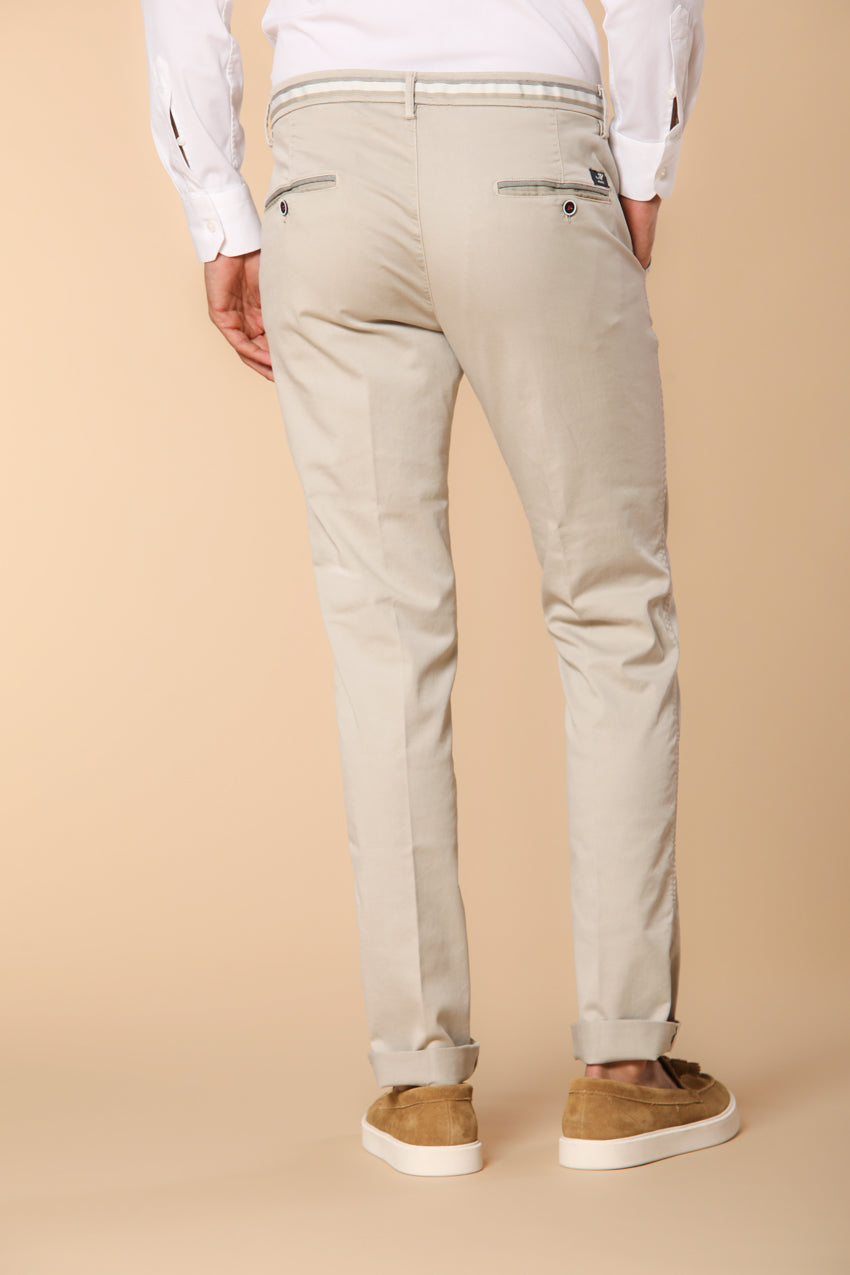 Torino Summer pantalon chino homme en twill de coton et lyocell coupe Slim fit