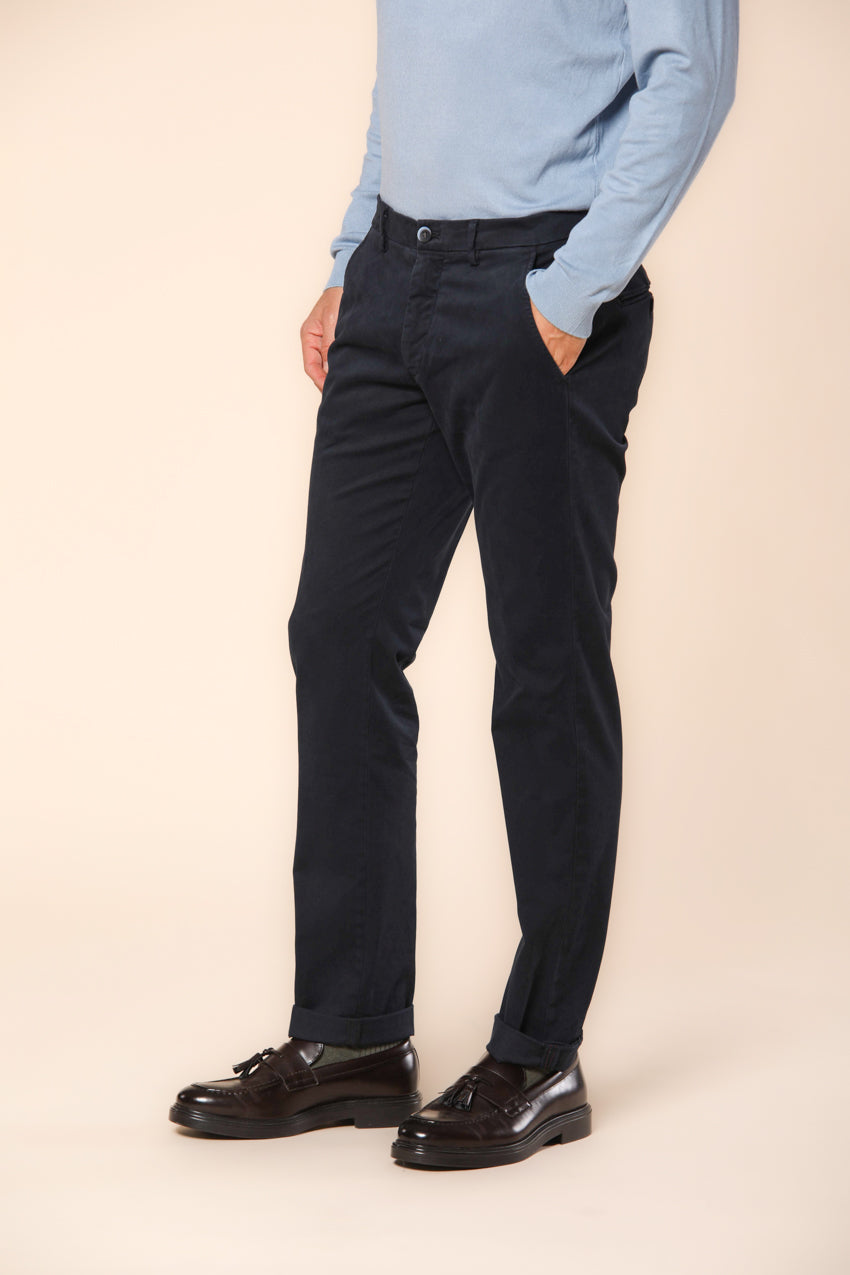 Torino pantalon chino homme en gabardine coupe slim ①.