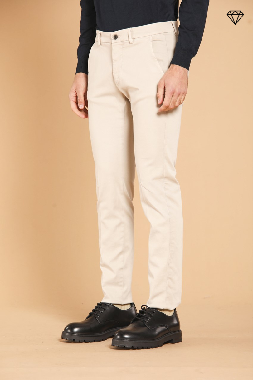 Torino pantalone chino uomo in gabardina slim fit ①