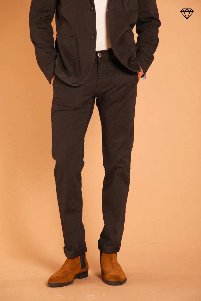 Torino pantalon chino homme en gabardine coupe slim  ①.