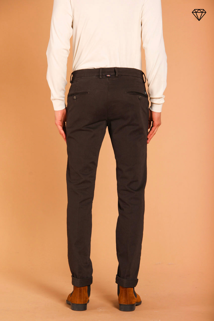 Torino pantalon chino homme en gabardine coupe slim  ①.