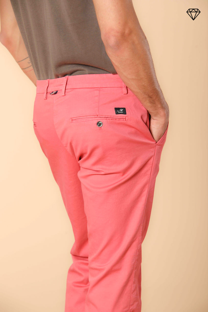 Torino pantalon chino homme en fine tricotine de coton et lyocell slim fit ①