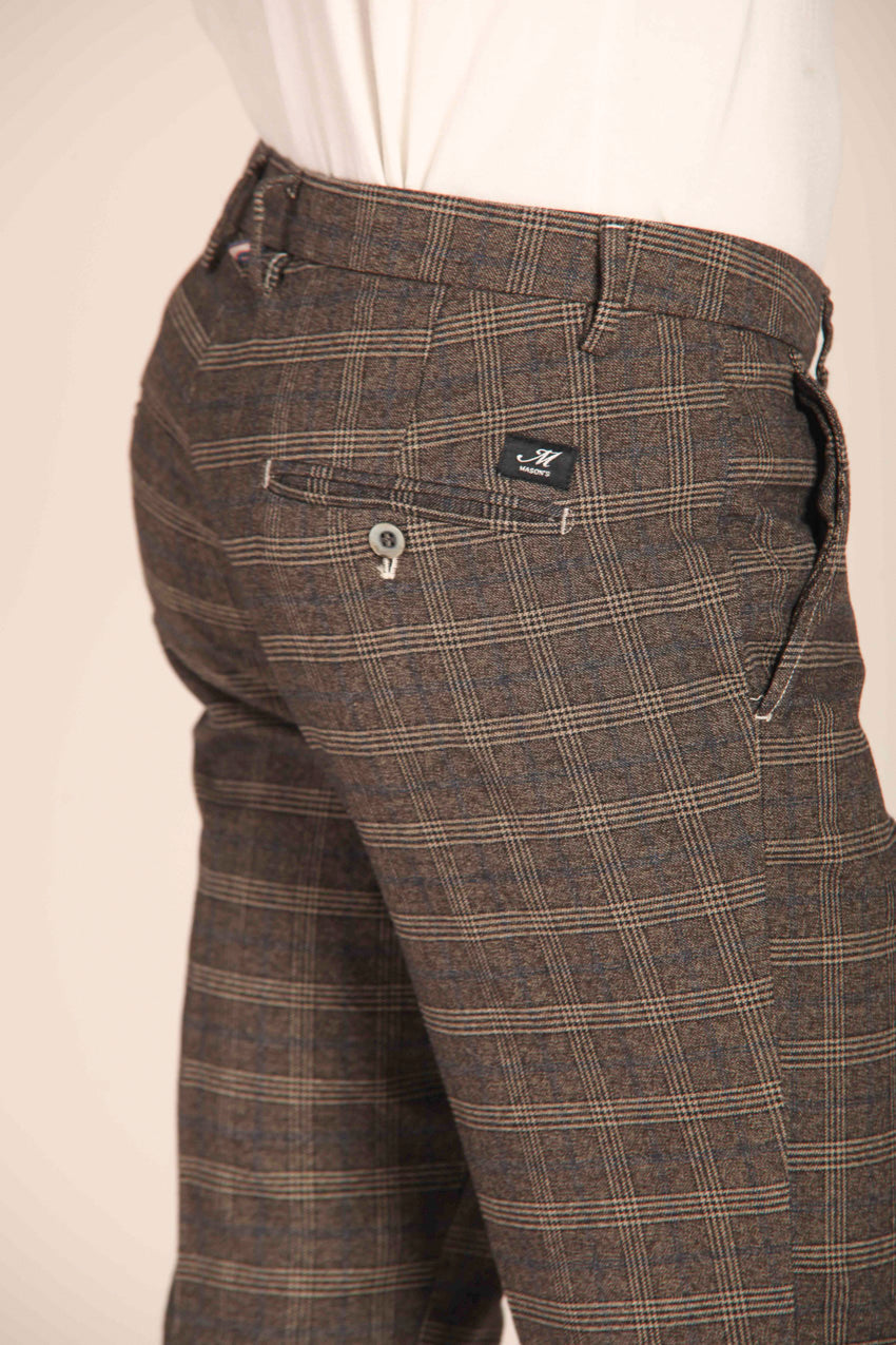 immagine 3 di pantalone chino uomo modello Torino Style, di colore ghiaccio, fit slim di mason's