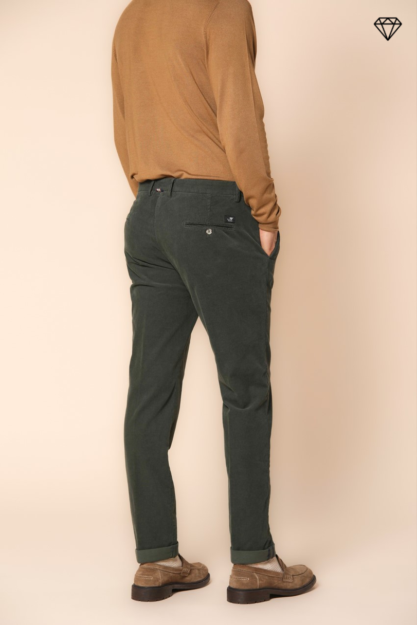 Torino Herren Chino Hose aus Samt 1500 Streifen Slim Fit ①.