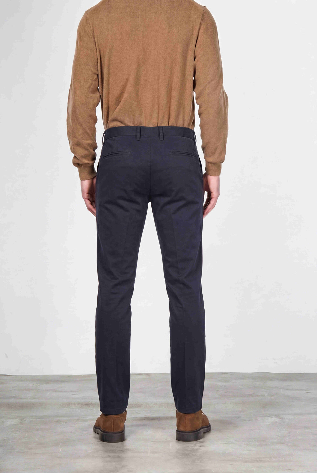 Torino Flex men’s chino pants in satin, slim fit ①