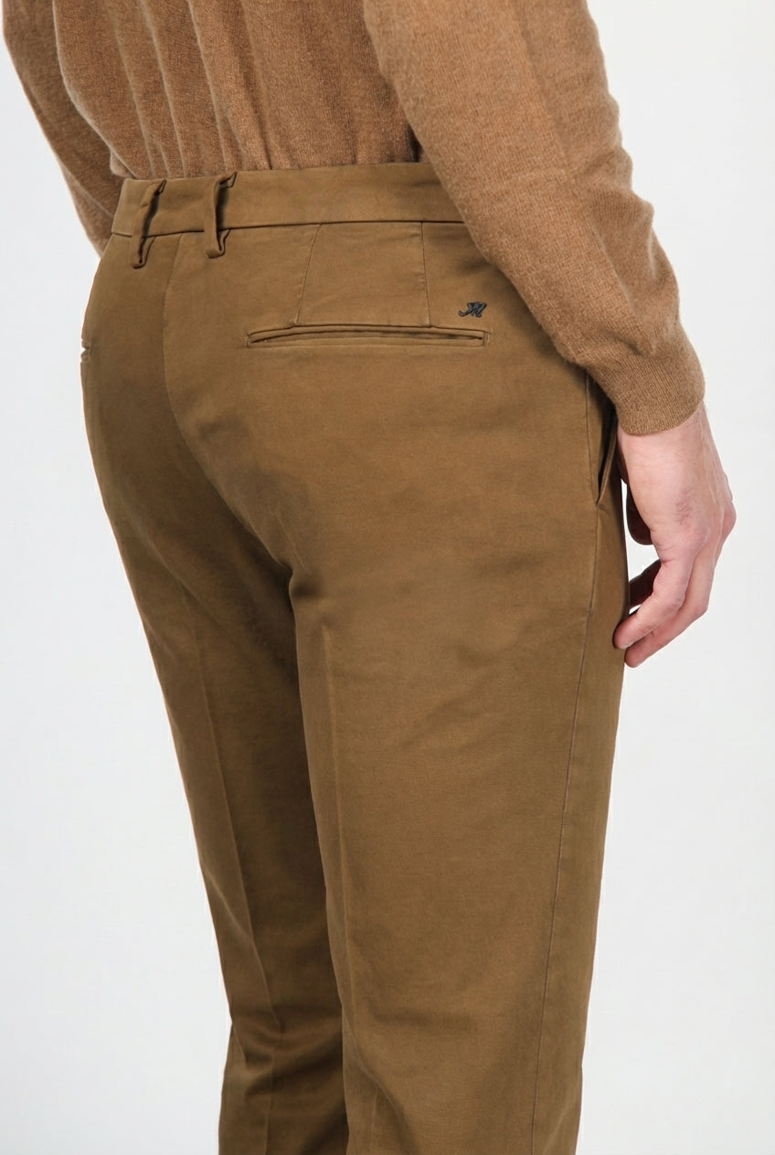 Torino Flex Chinohose für Herren aus Satin, Slim Fit ①