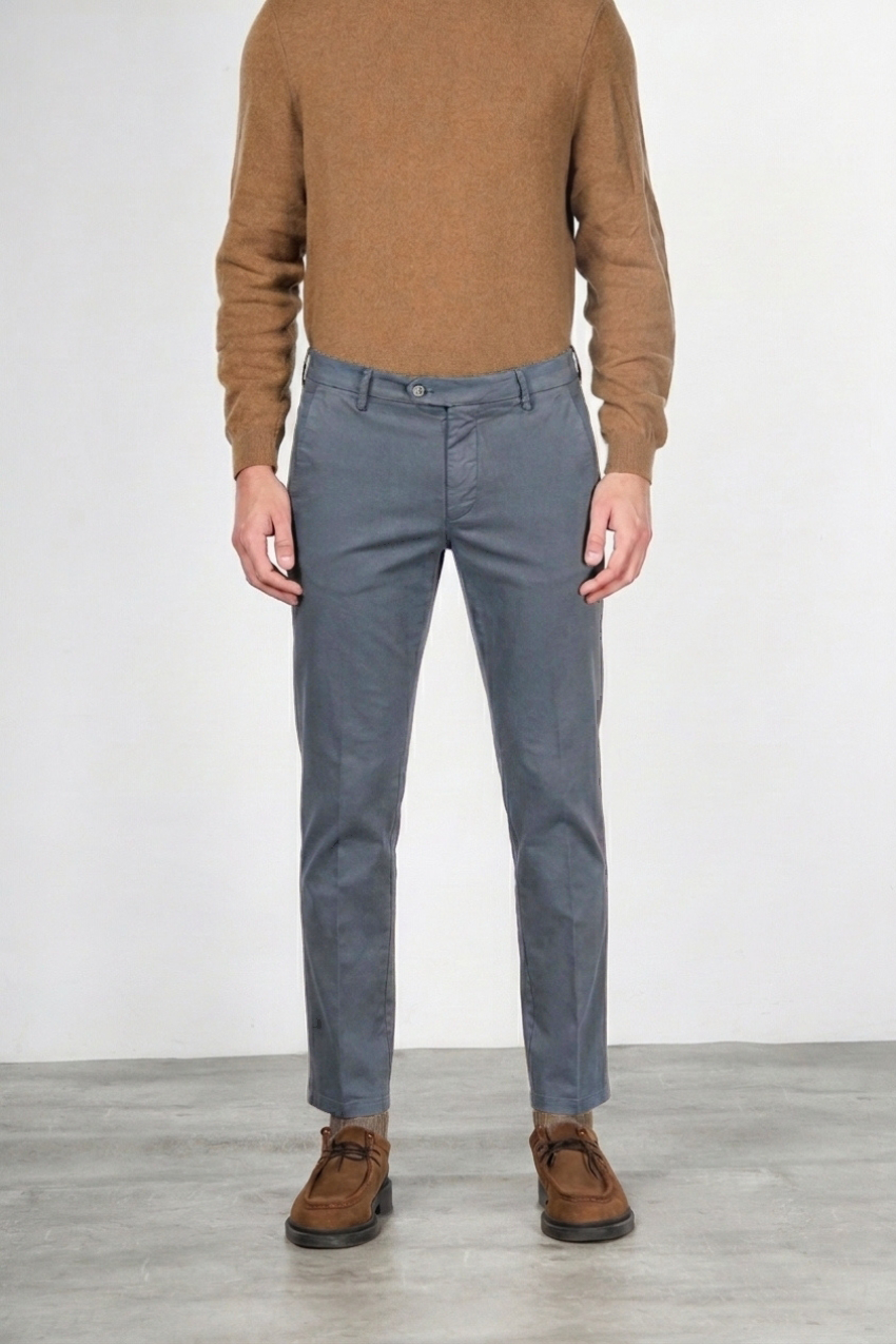 Torino Flex men’s chino pants in satin with slim fit ①
