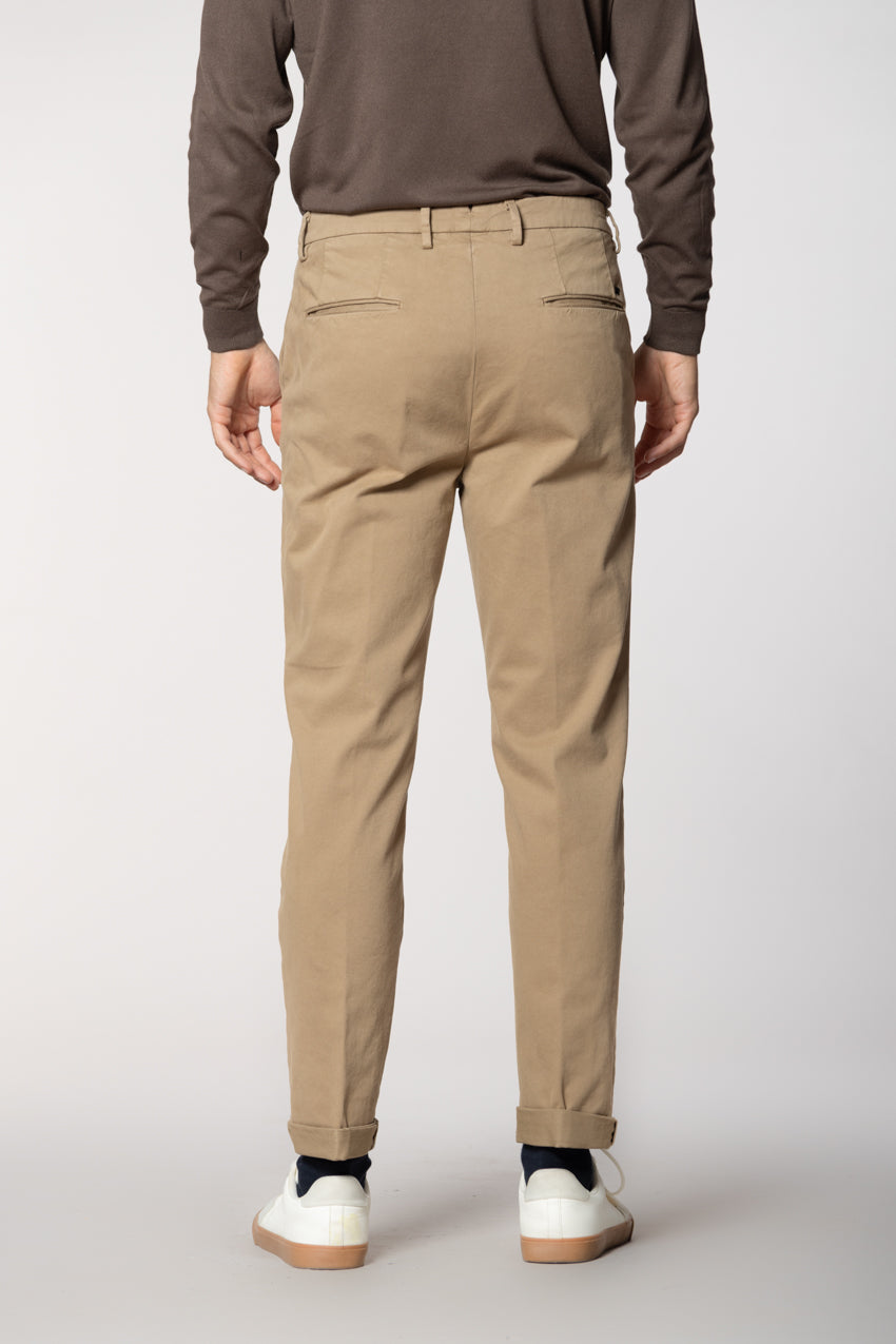 Boston men’s chino pants in cotton diagonal weave relaxed fit

