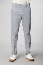 Boston men’s chino pants in cotton diagonal weave relaxed fit

