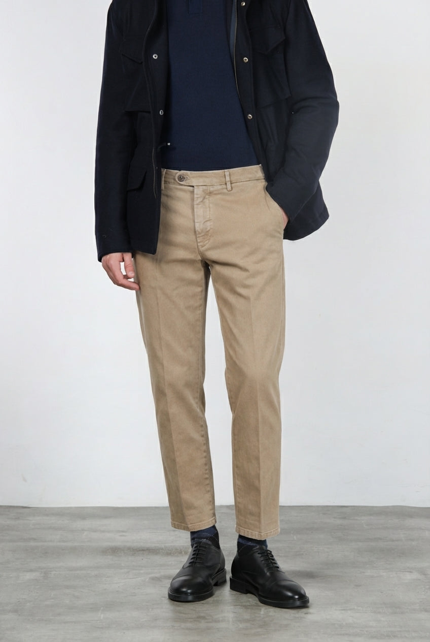 Garden men’s chino pants in stretch bull with carrot fit
