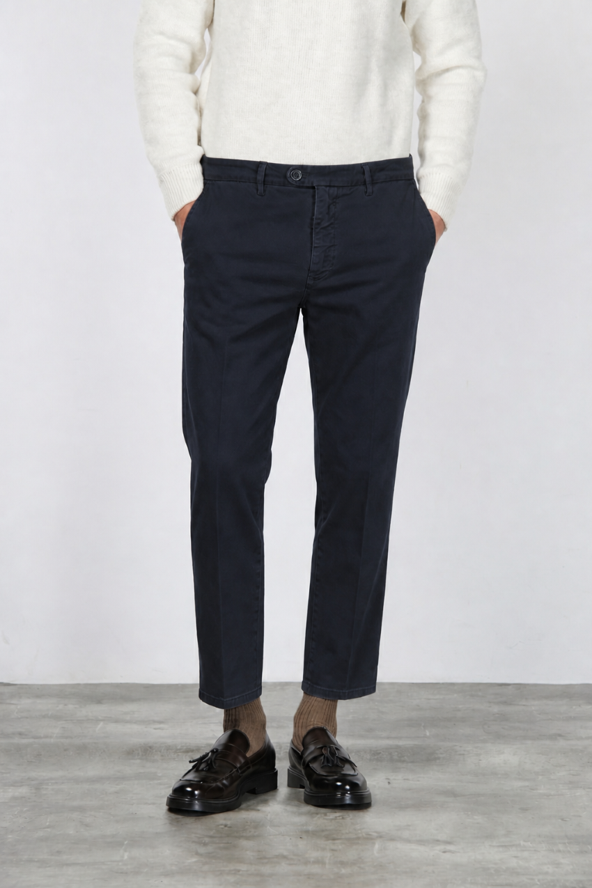 Garden Herren-Chinohose aus Stretch-Bullgewebe im Carrot Fit