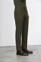 Paris Chinohose für Herren aus Baumwoll- und Wollgabardine mit carrot fit