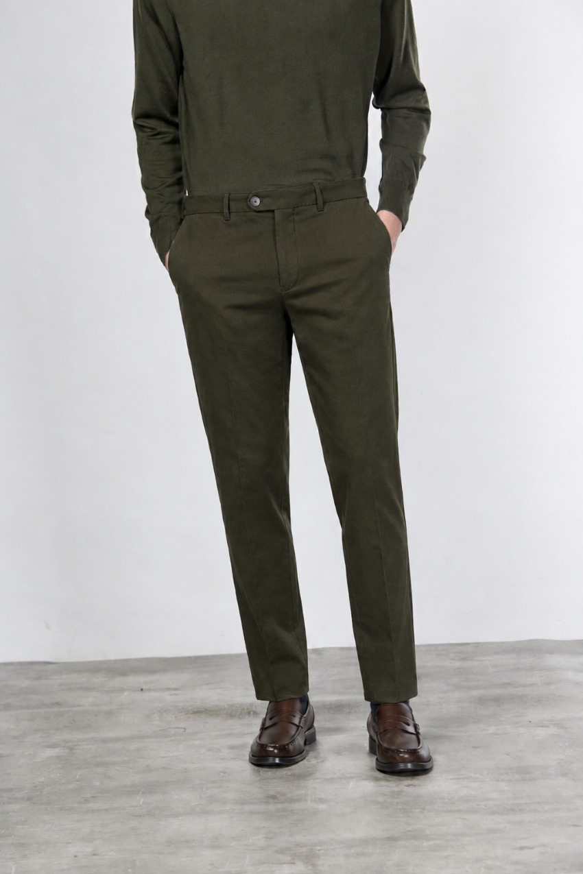 Paris Chinohose für Herren aus Baumwoll- und Wollgabardine mit carrot fit