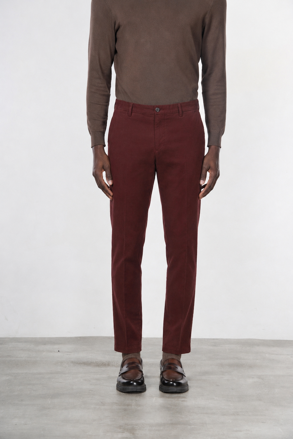 Milano pantalon chino homme en gabardine stretch, coupe extra slim ①