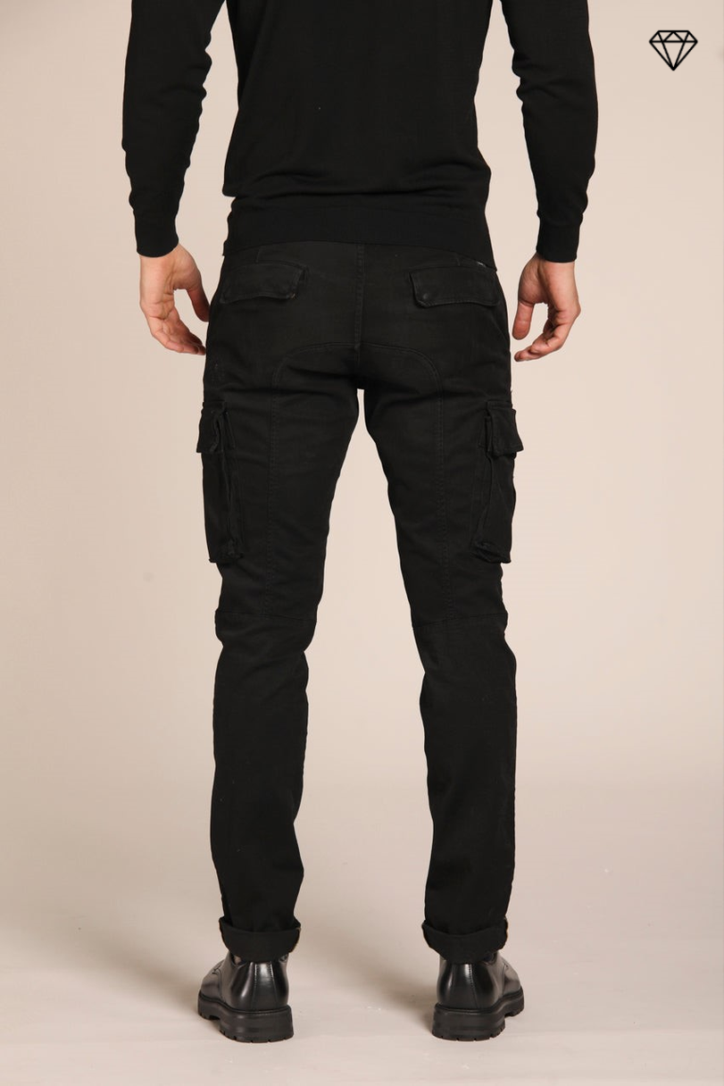 Chile Herren Cargohose aus Gabardine extra slim Fit ①