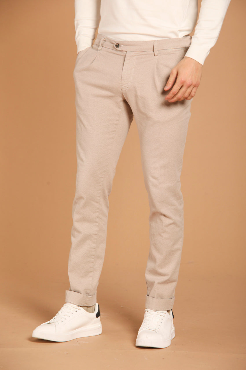 Immagine 1 di Genova Style pantalone chino uomo in cotone stretch regular fit