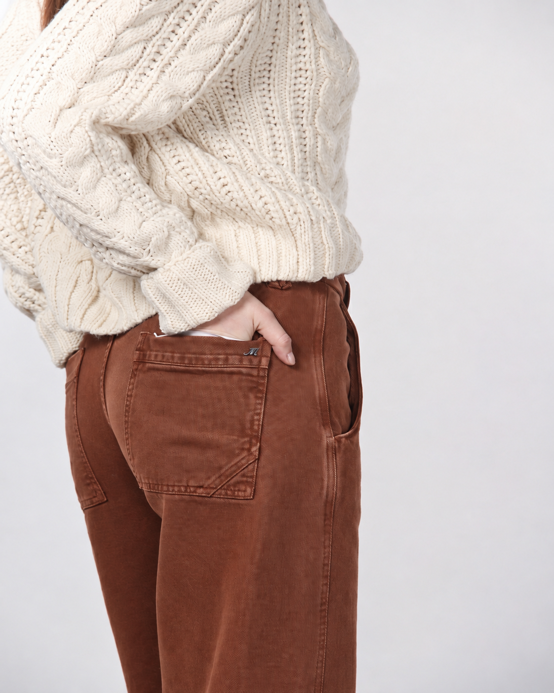 Violette pantalon chino femme en twill balloon fit ①
