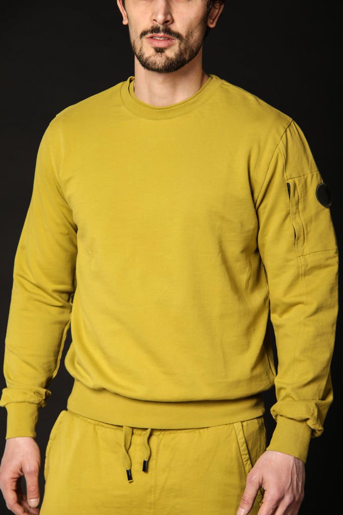 Image 1 de sweat-shirt pour homme modèle Marlon, en vert lime, coupe régulière, de Mason's