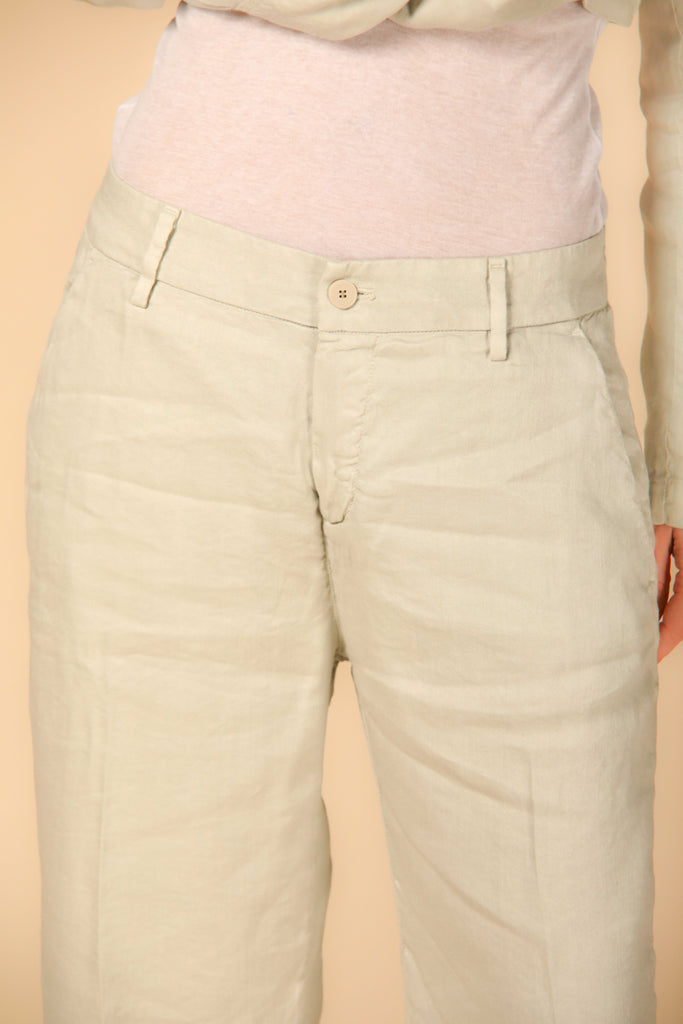 Image 1 de pantalon chino pour femme, modèle New York Straight, en couleur stuc de Mason's