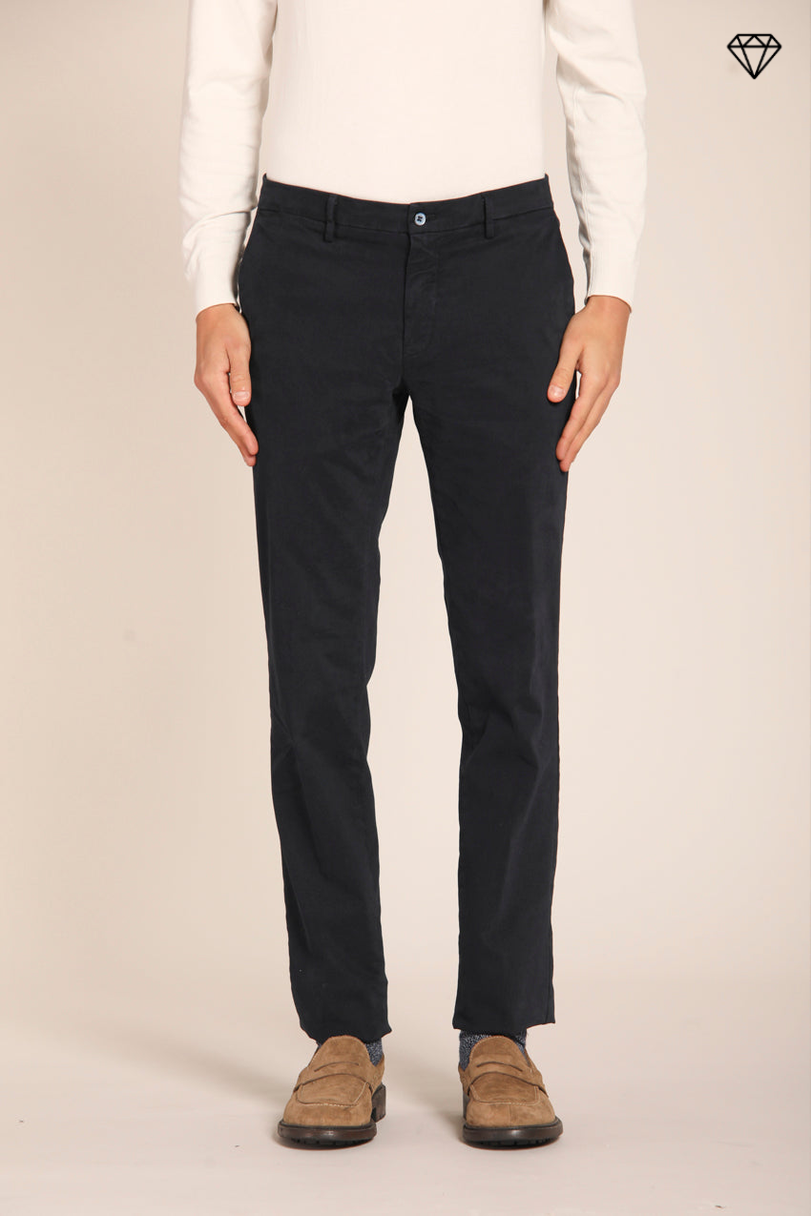 New York Herren Chino Hose aus Gabardine Stretch regular Fit  ①.