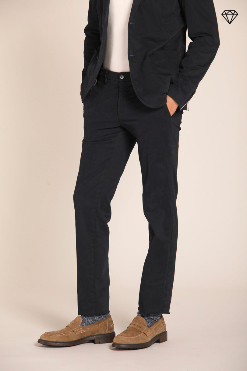 New York Herren Chino Hose aus Gabardine Stretch regular Fit  ①.