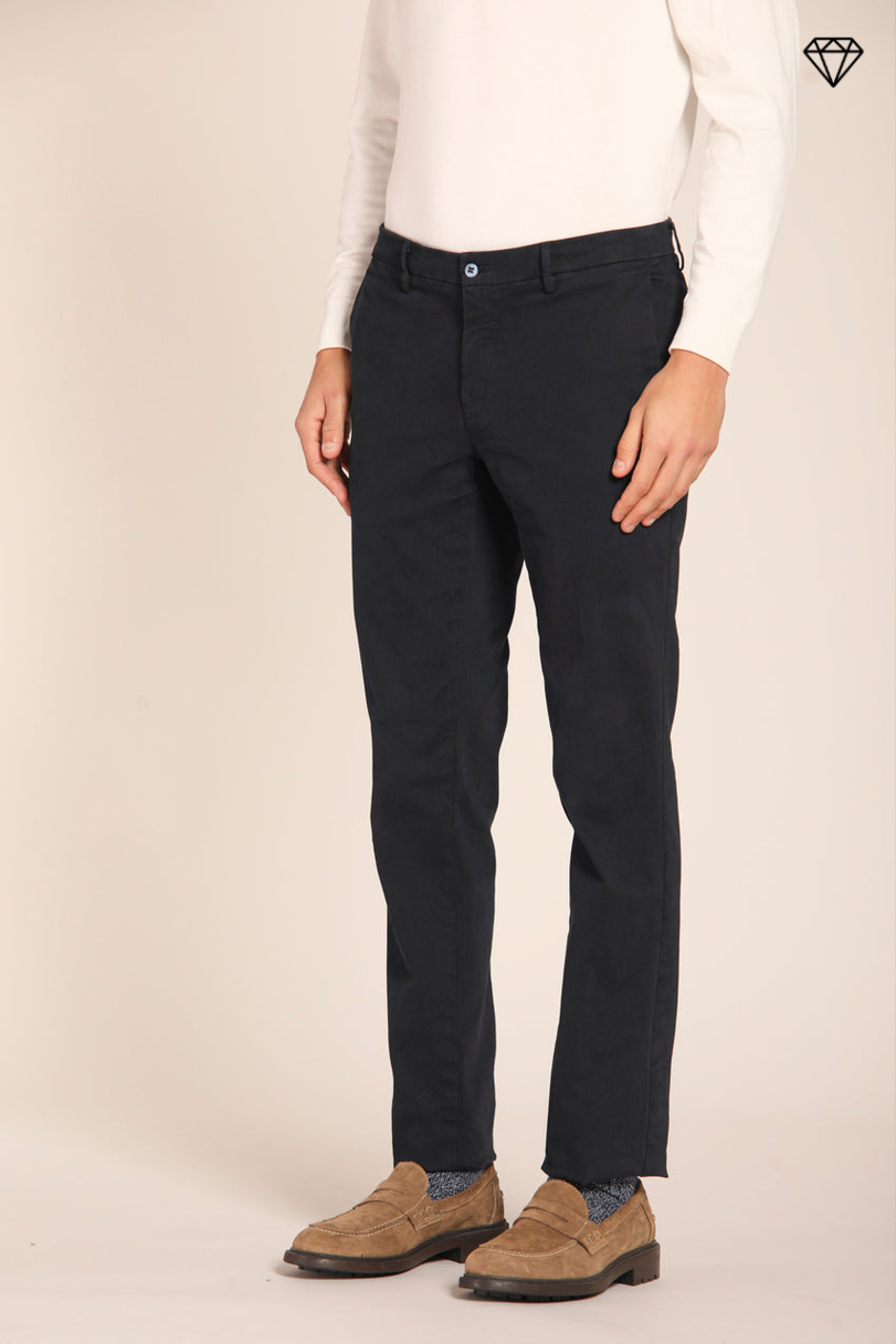 New York Herren Chino Hose aus Gabardine Stretch regular Fit  ①.