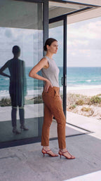 Chile City pantalon cargo femme en gabardine stretch slim fit