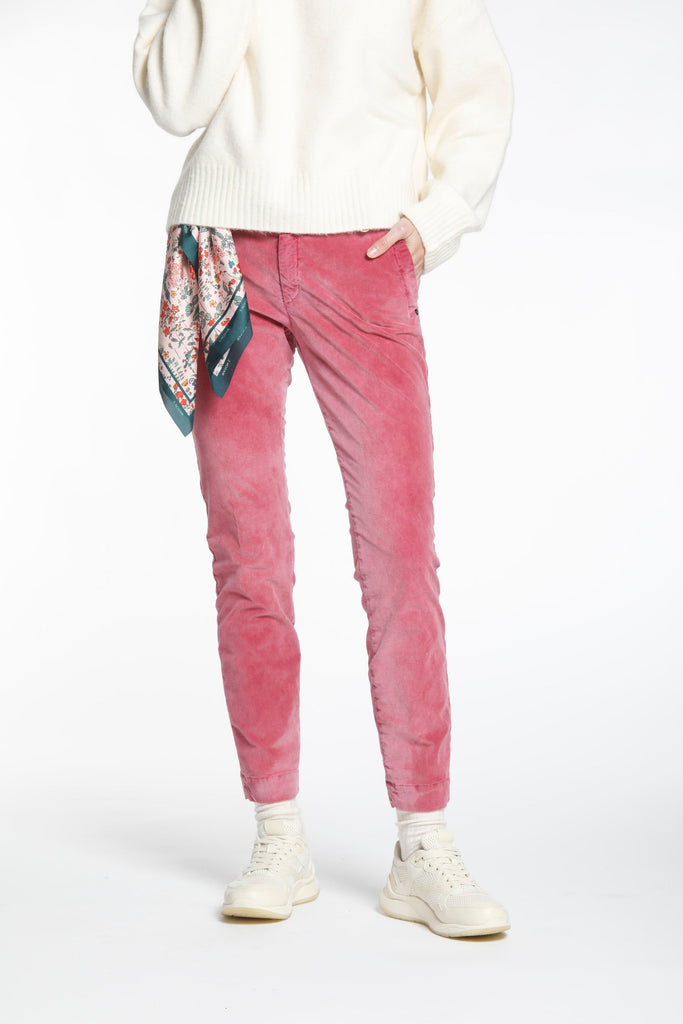 Image 1 de pantalon chino femme en velours 1000 raies couleur fuchsia modèle Jaqueline Archivio de Mason's