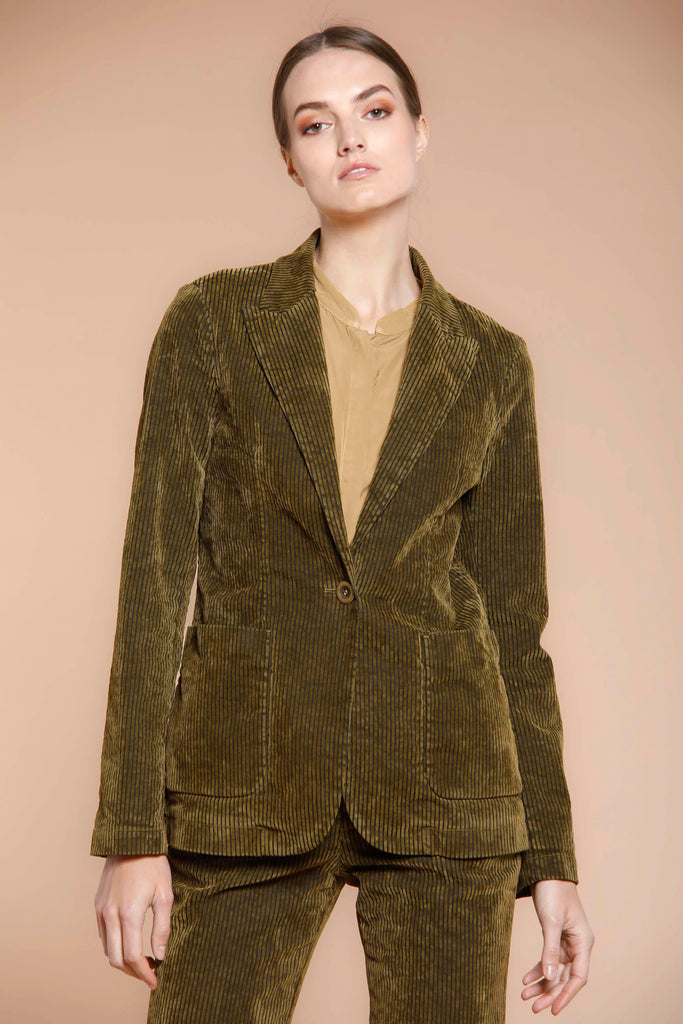 Image 1 d'un blazer femme en velours côtelé vert modèle Theresa par Mason's