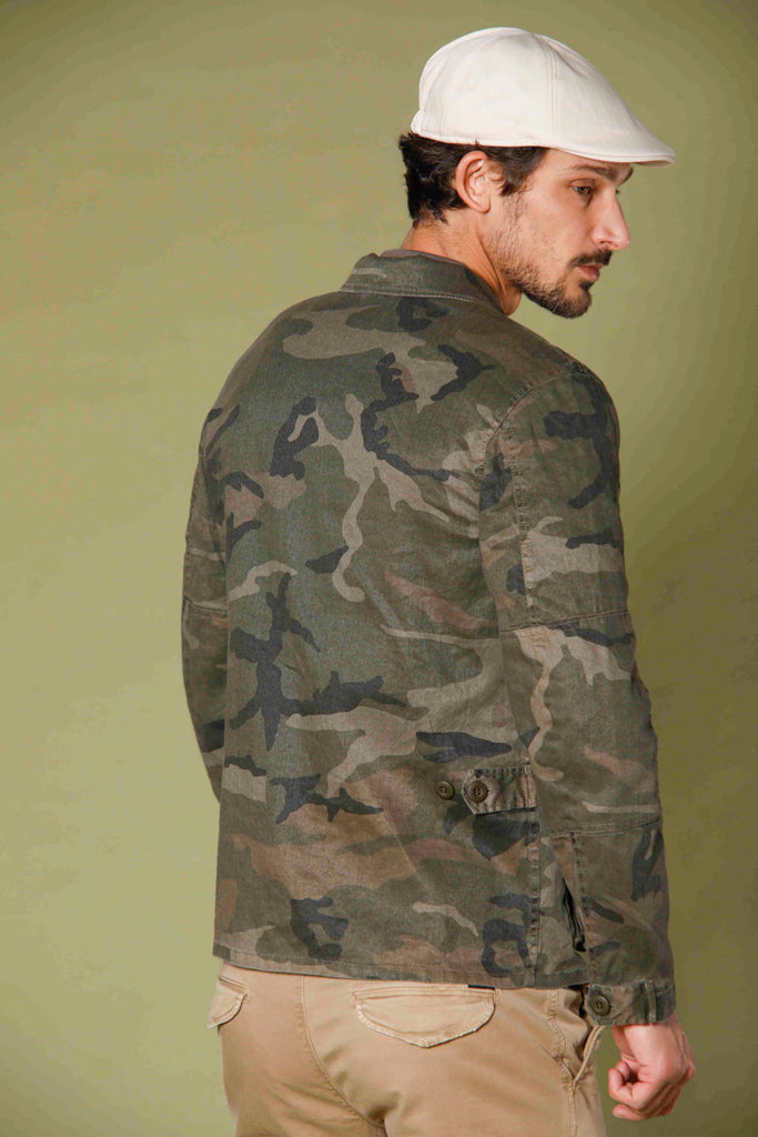 Immagine 4 di giacca camicia uomo modello Flyshirt in lino cotone stampa camouflage colore verde militare di Mason's