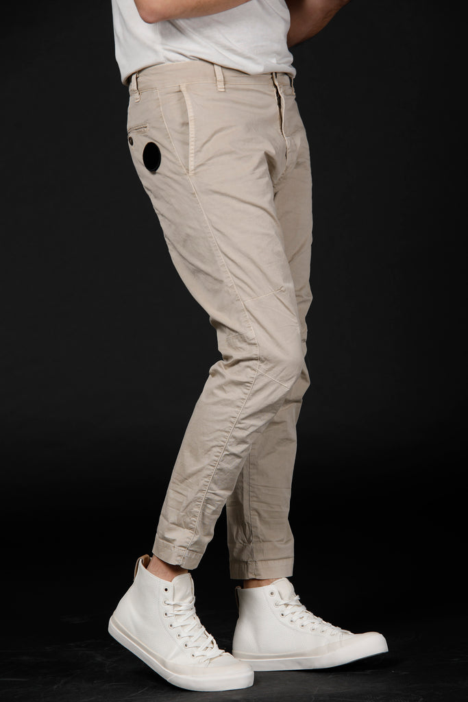John pantalon cargo homme en twill de coton stretch Logo edition carrot fit ①
