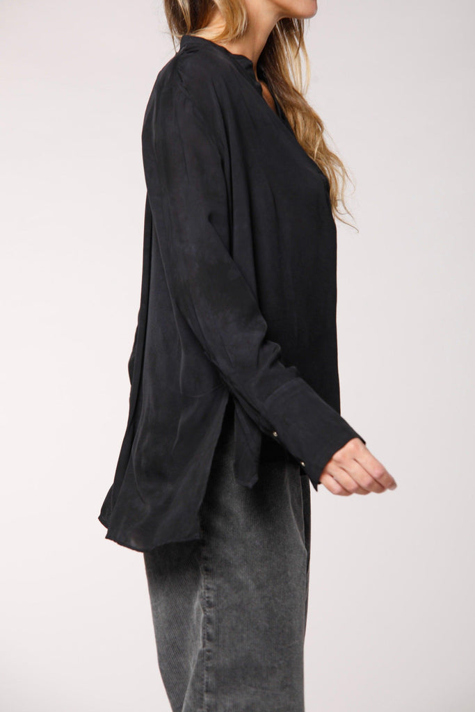 image 3 de chemise pour femme en viscose couleur noire modèle Adele W de Mason's 