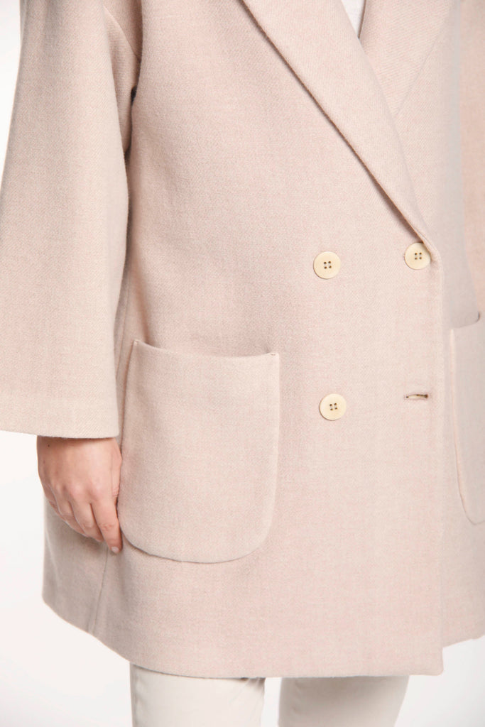 Image 3 d'un manteau femme en laine rose clair modèle Noemi par Mason's.