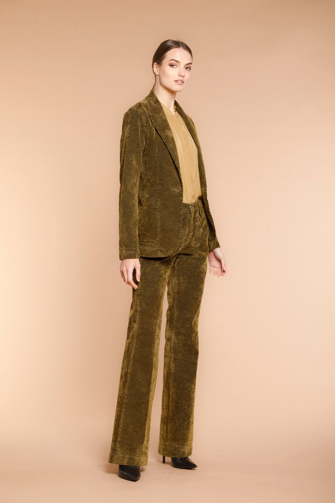 Image 2 d'un blazer femme en velours côtelé vert modèle Theresa par Mason's