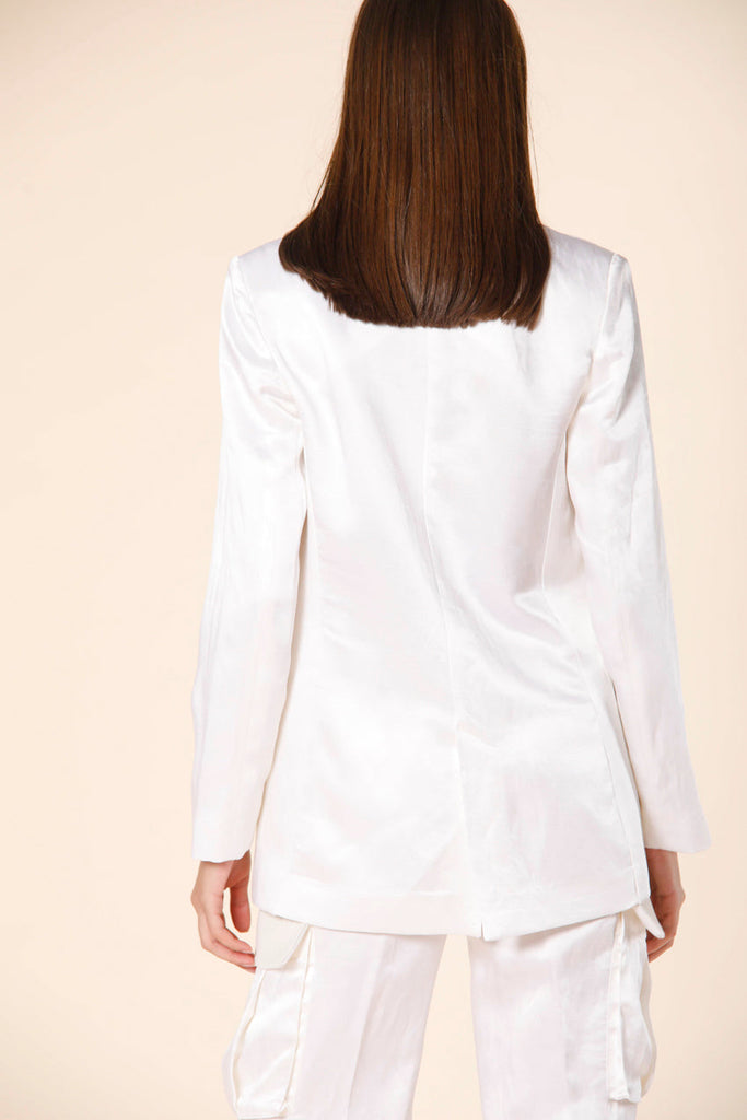 image 5 du blazer long en satin de couleur crème Irene model de Mason's pour femmes